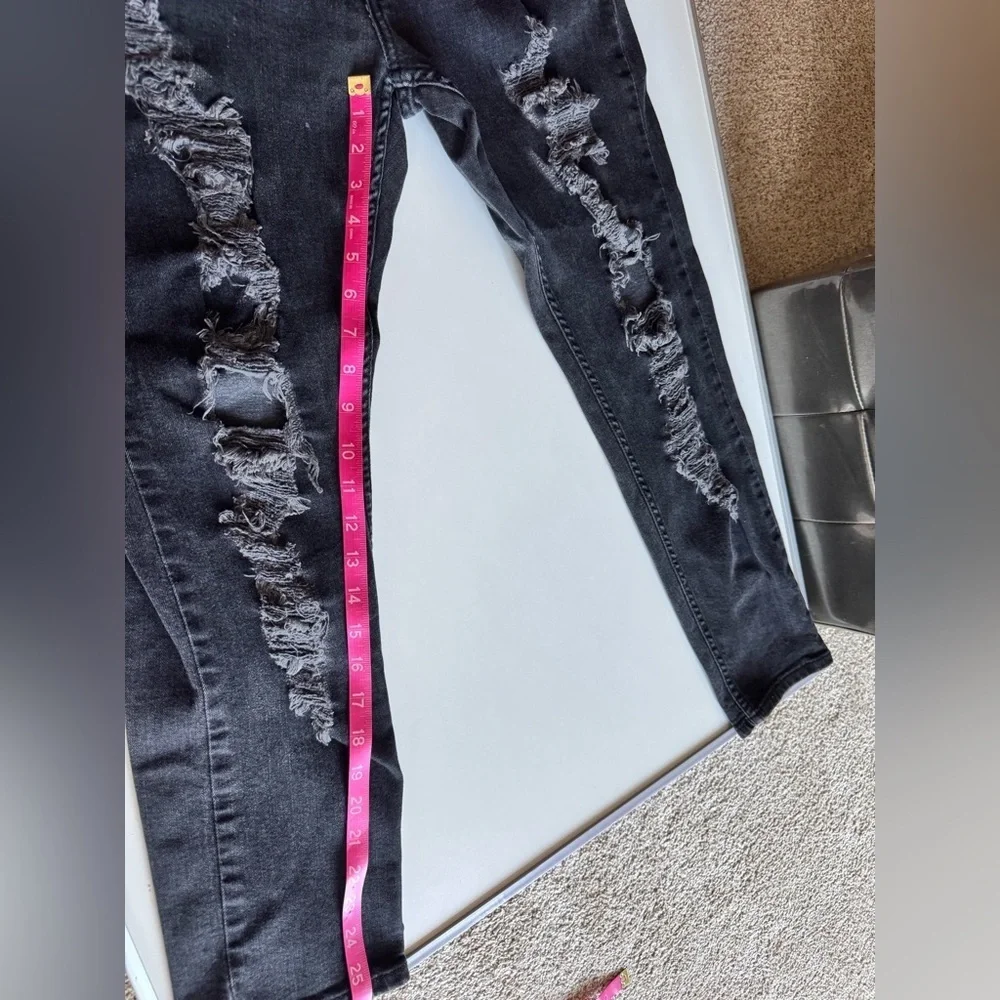Levi's Classic Black Denim jeans